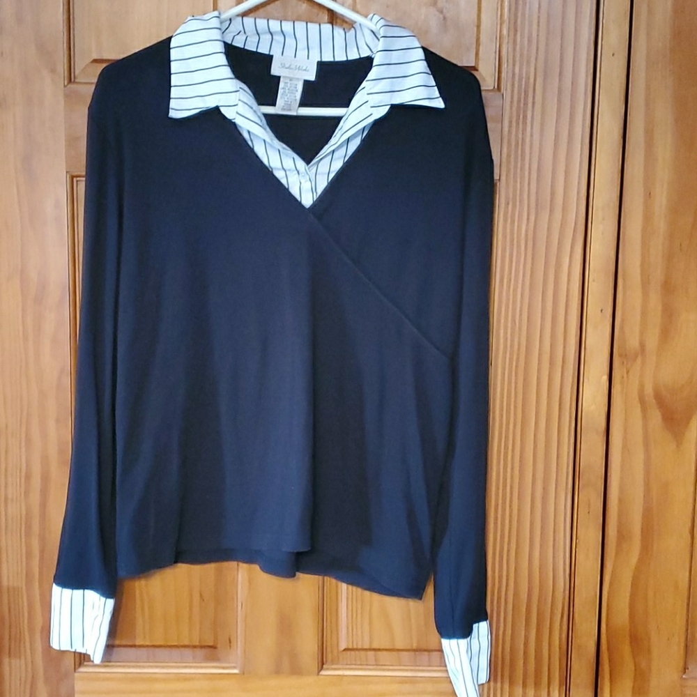 Womens long sleev dress shirt